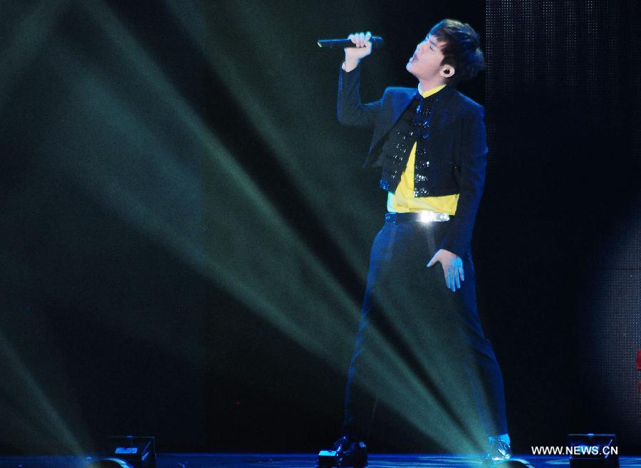 Singer Arron performs at his solo concert in Taipei, southeast China's Taiwan, May 4, 2013. (Xinhua) 