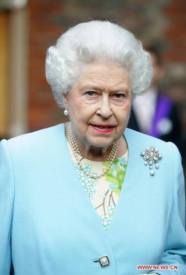 Queen Elizabeth II arrives for the rededication of the newly refurbished Temple Church Organ during Choral Evensong at Temple Church in London, Britain, on May 7, 2013. Queen Elizabeth II will miss this year's Commonwealth heads of government meeting for the first time in forty years. Buckingham Palace said on Tuesday the Queen has decided to send her son, Prince Charles, to take her place at the meeting held in Sri Lanka in November. (Xinhua/Bimal Gautam)