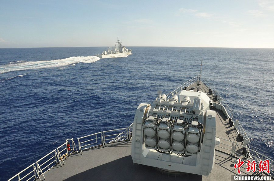 East China Sea Fleet conducts covert raid training in western Pacific (Chinanews.com)