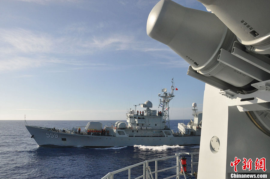 East China Sea Fleet conducts covert raid training in western Pacific (Chinanews.com)