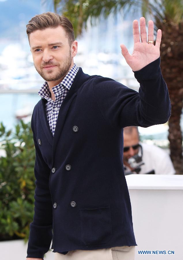 U.S. singer and actor Justin Timberlake poses during a photocall for American film "Inside Llewyn Davis" presented in Competition at the 66th edition of the Cannes Film Festival in Cannes, on May 19, 2013. (Xinhua/Gao Jing) 