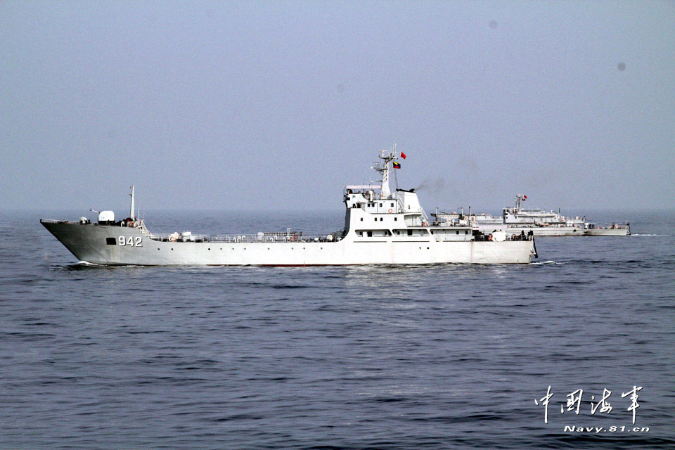 A landing ship brigade under the East Sea Fleet of the Navy of the Chinese People's Liberation Army (PLA) conducts a large-scale landing training recently, which has effectively tested and enhanced ships' overall combat level and emergency handling capability under complex conditions. (navy.81.cn/Li Yeyong, Li Hao, Wu Yajiang)