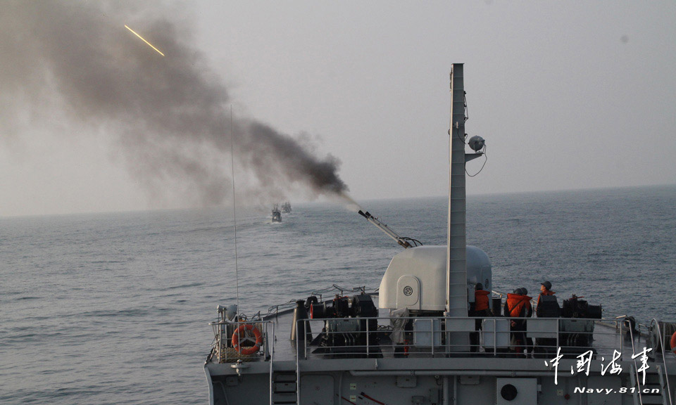 A landing ship brigade under the East Sea Fleet of the Navy of the Chinese People's Liberation Army (PLA) conducts a large-scale landing training recently, which has effectively tested and enhanced ships' overall combat level and emergency handling capability under complex conditions. (navy.81.cn/Li Yeyong, Li Hao, Wu Yajiang)