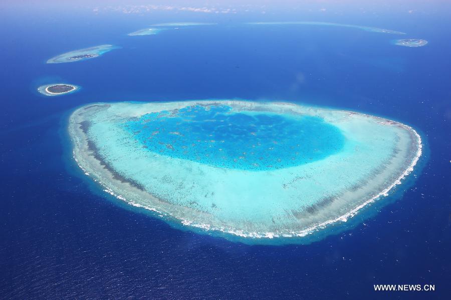 Photo taken on May 20, 2013 shows the scenery of Lingyang Reef of Yongle Islands in Sansha City, south China's Hainan Province. (Xinhua/Zha Chunming)