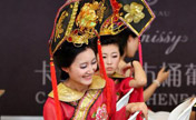 Models highlight house fair in E China