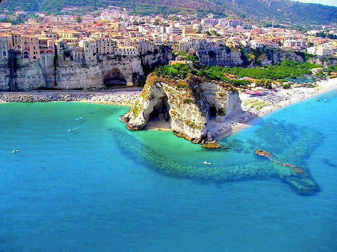 Tropea - Italy (Photo Source: huanqiu.com)