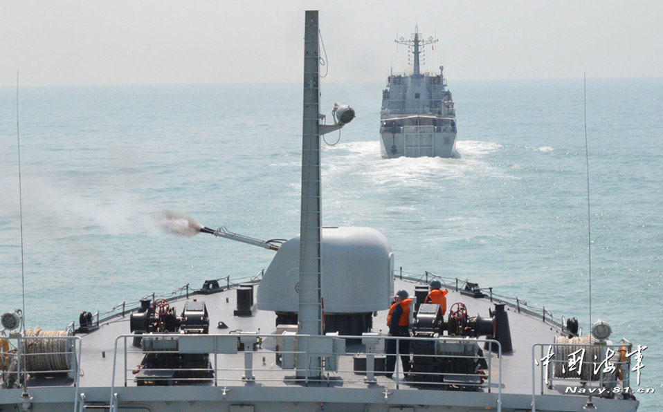 Chinese navy's landing ships in large-scale training