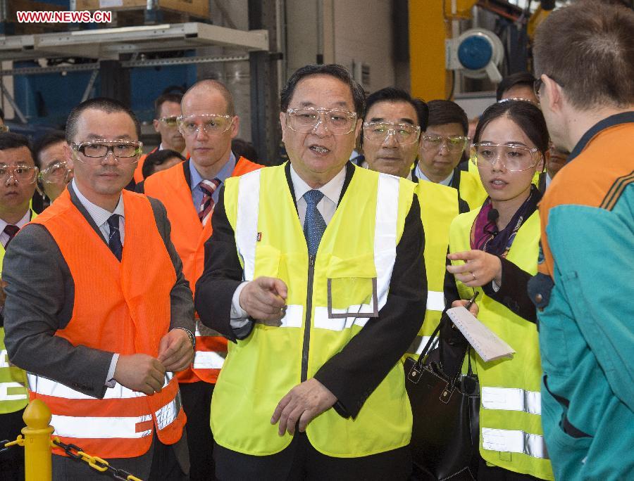 Top Chinese political advisor visits factory in Finland 