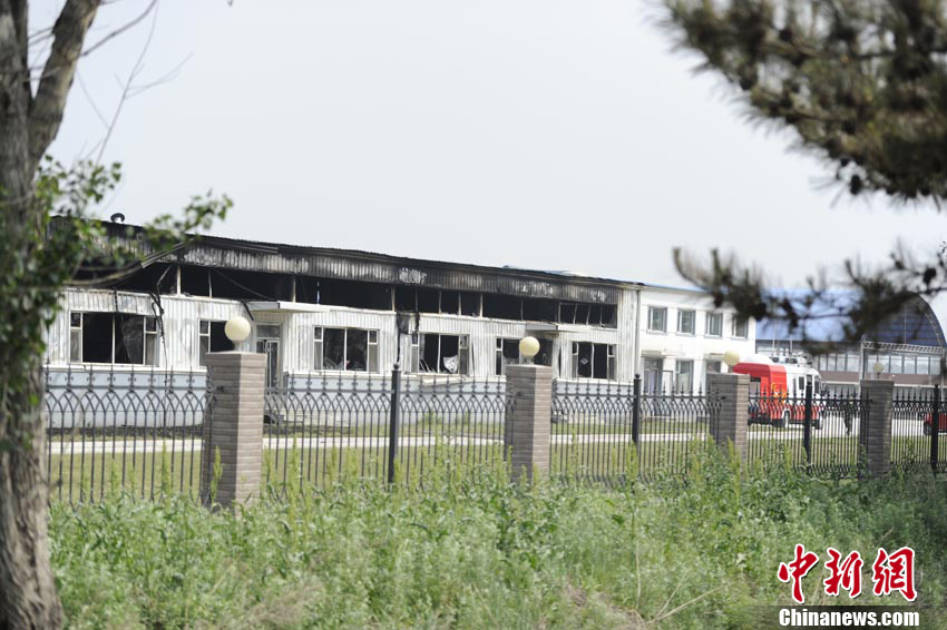 A fire broke out at around 6:06 am at a slaughterhouse owned by the Jilin Baoyuanfeng Poultry Company in Mishazi township of Dehui city, Northeast China's Jilin province, killing at least 61 people. (Xinhua/Wang Haofei) 