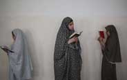 Palestinian girls read Muslim holy book Quran