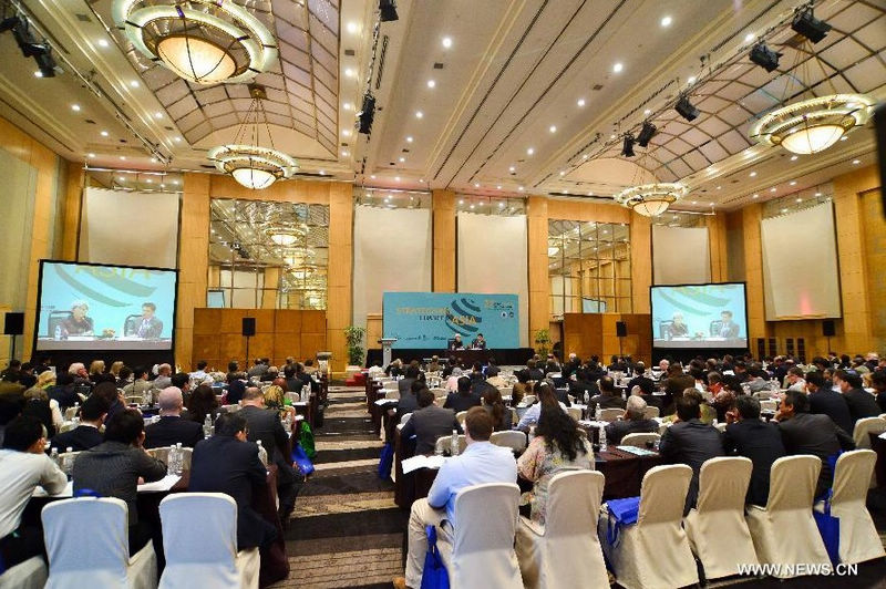 Participants attend the 27th Asia-Pacific Roundtable meeting at Kuala Lumpur, Malaysia, on June 4, 2013. The three-day Asia-Pacific Roundtable, with the theme " Strategizing Change in Asia," will see senior officials, diplomats, policy-makers and academics from all over the region discuss a wide range of issues. (Xinhua/Chong Voon Chung) 