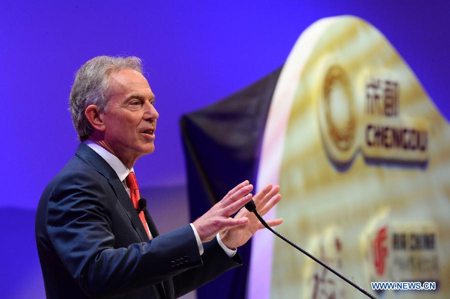 Former British Prime Minister Tony Blair gives a speech at the Fortune Global Forum held in Chengdu, capital of southwest China's Sichuan Province, June 6, 2013. The 2013 Fortune Global Forum kicked off here Thursday. (Xinhua/Jin Liangkuai) 