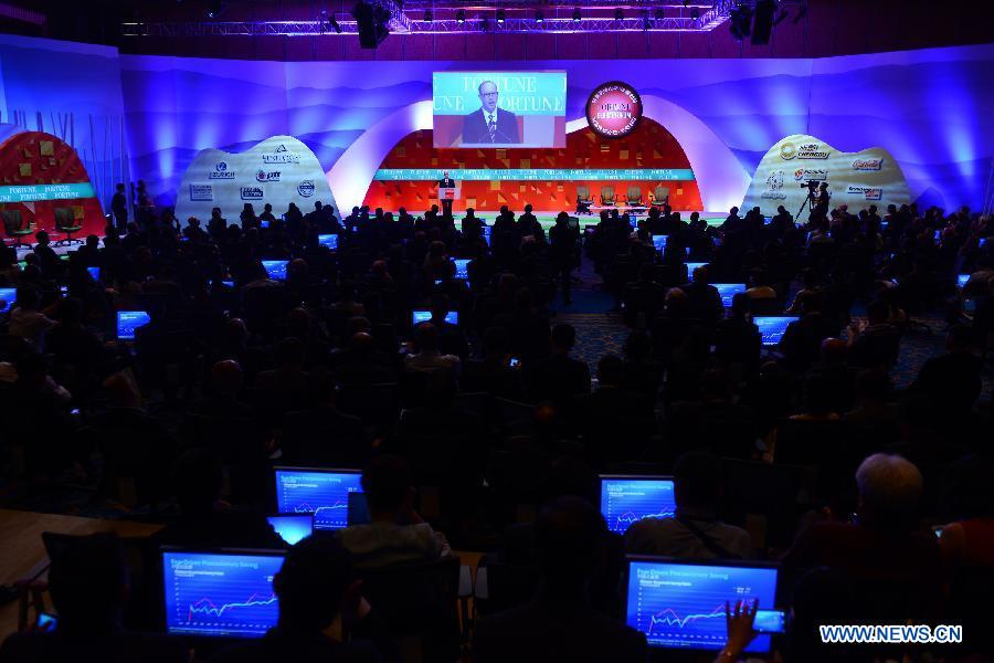 Fortune magazine's managing editor Andy Serwer addresses the opening ceremony of the 2013 Fortune Global Forum in Chengdu, capital of southwest China's Sichuan Province, June 6, 2013. (Xinhua/Jin Liangkuai)