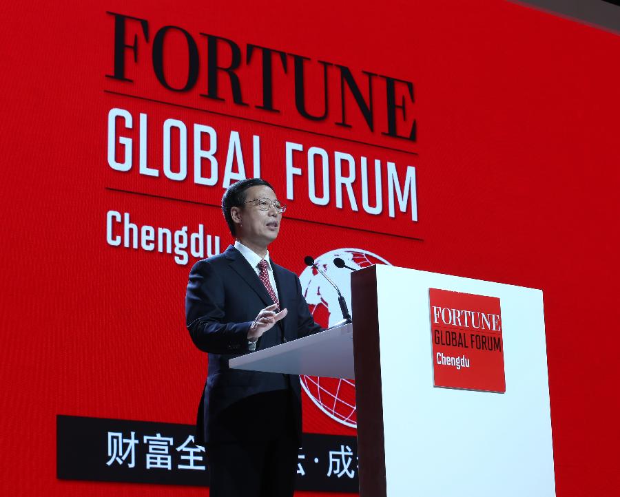 Chinese Vice Premier Zhang Gaoli delivers a speech at the gala dinner for the opening of the 2013 Fortune Global Forum (FGF) in Chengdu, capital of southwest China's Sichuan Province, June 6, 2013. (Xinhua/Pang Xinglei)