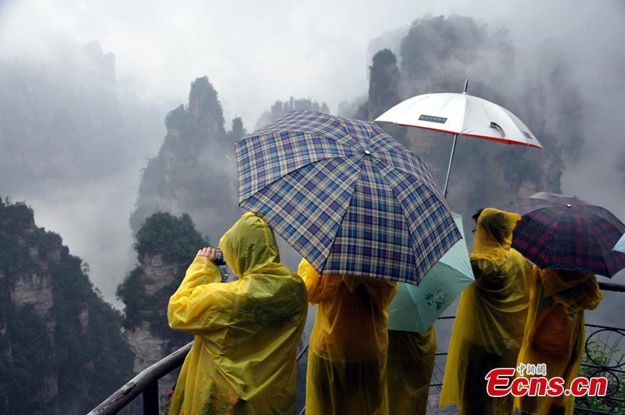 Photo taken on June 6, 2013 shows the scenery of Zhangjiajie National Forest Park in Zhangjiajie, Central China's Hunan Province. Heavy rain hit the area on Thursday. (CNS/Deng Daoli)