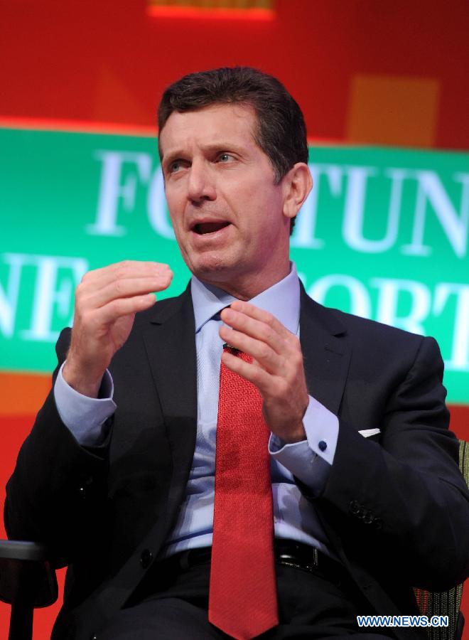 Alex Gorsky, chairman and CEO of Johnson & Johnson, speaks at the discussion "China's Changing Economy" during the 2013 Fortune Global Forum in Chengdu, capital of southwest China's Sichuan Province, June 7, 2013. (Xinhua/Xue Yubin)