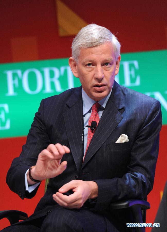 Dominic Barton, global managing director of McKinsey Company, speaks at the discussion "China's Changing Economy" during the 2013 Fortune Global Forum in Chengdu, capital of southwest China's Sichuan Province, June 7, 2013. (Xinhua/Xue Yubin)