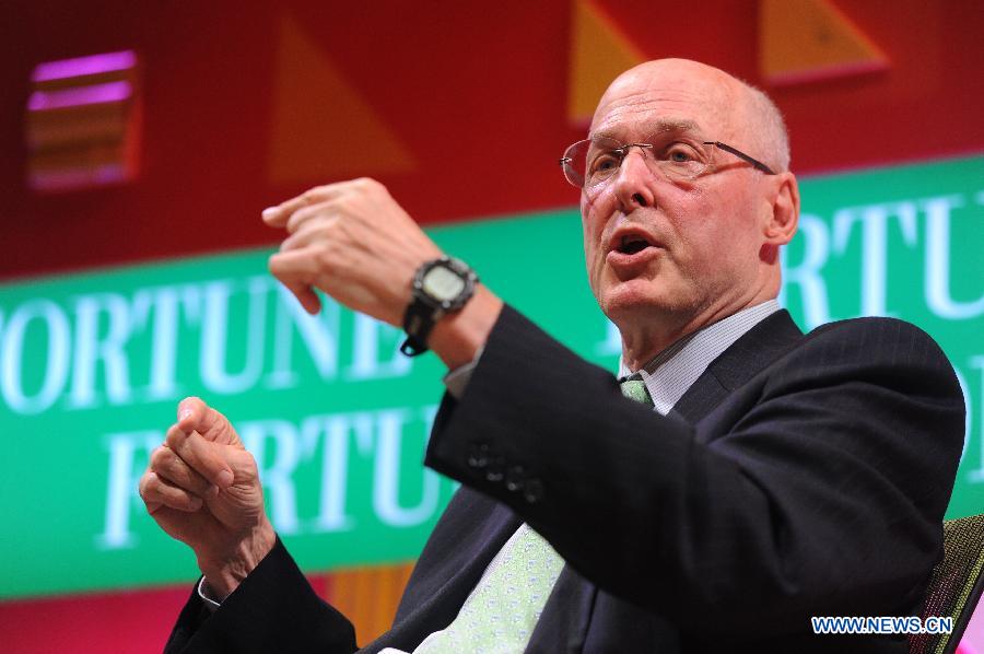 Henry M. Paulson Jr., former U.S. Treasury Secretary, speaks at the discussion "China's Changing Economy" during the 2013 Fortune Global Forum in Chengdu, capital of southwest China's Sichuan Province, June 7, 2013. (Xinhua/Xue Yubin)