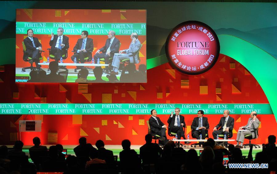 The discussion "Global Go-To-Market Strategies" is held during the 2013 Fortune Global Forum in Chengdu, capital of southwest China's Sichuan Province, June 7, 2013. (Xinhua/Xue Yubin)