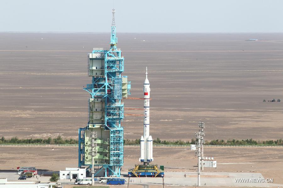 Shenzhou-10 spacecraft ready for launch