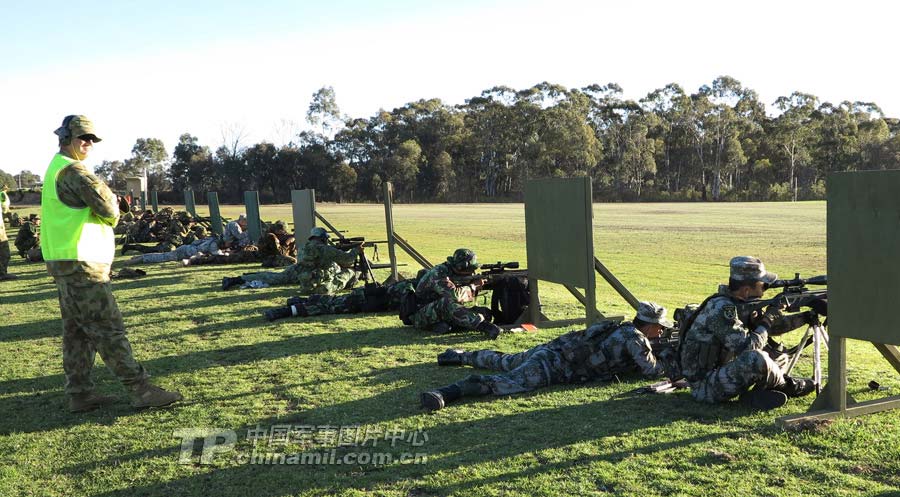 The shooting team of the Chinese People's Liberation Army (PLA) is participating in the 2013 Australian Army Skills at Arms Meeting (AASAM). (China Military Online/Zhang Kunping, Zhou Rui, Wen Chunhua, Liu Zhanqing) 