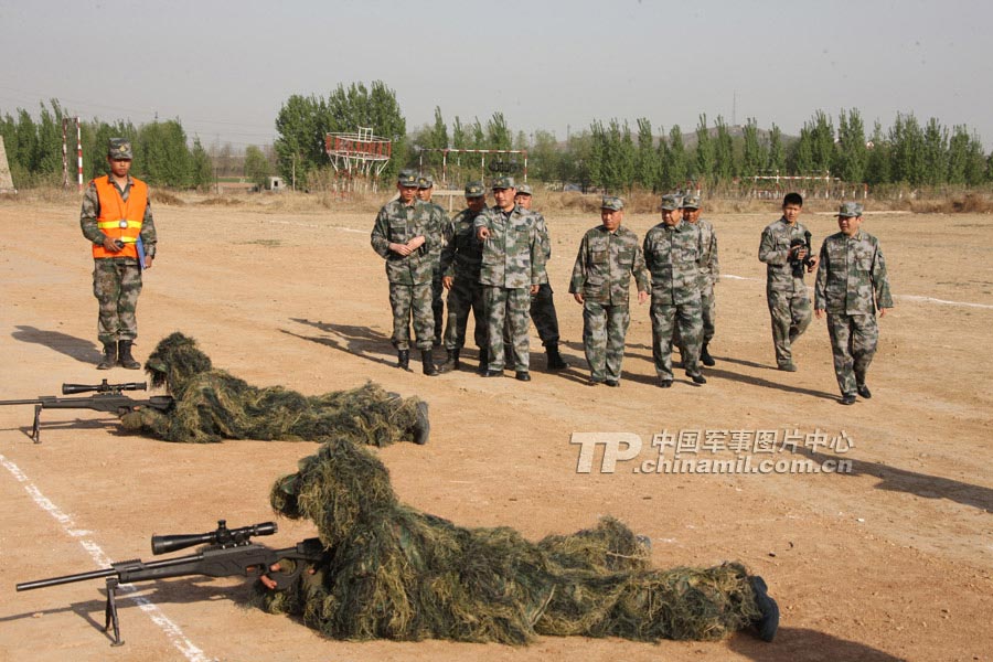 The shooting team of the Chinese People's Liberation Army (PLA) is participating in the 2013 Australian Army Skills at Arms Meeting (AASAM). (China Military Online/Zhang Kunping, Zhou Rui, Wen Chunhua, Liu Zhanqing) 