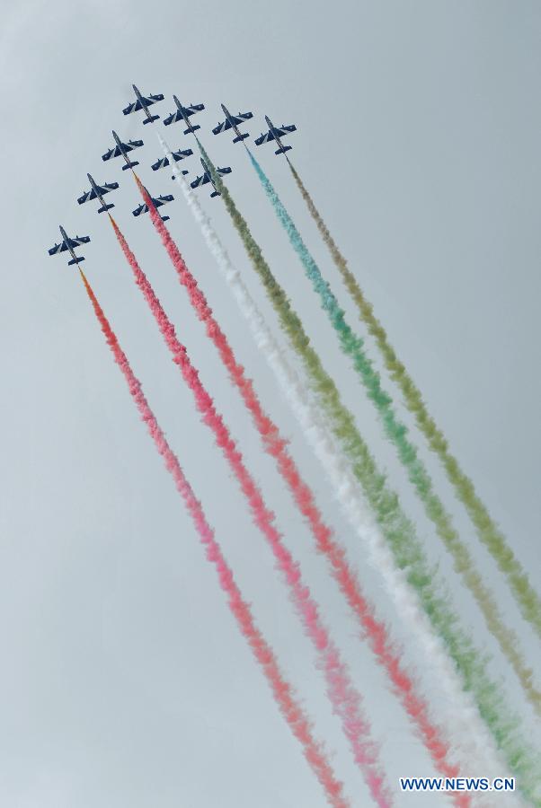 "Frecce Tricolori", the Italian airforce aerobatic display team, perform during the Airpower 13 air show in Zeltweg, Steiermark of Austria, June 28, 2013. (Xinhua/Qian Yi) 