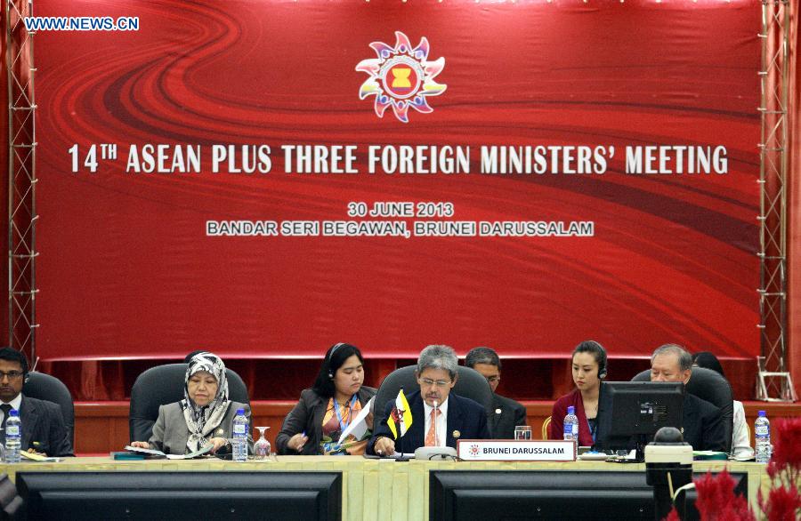 Brunei's Minister of Foreign Affairs and Trade Prince Mohamed Bolkiah (C) attends an ASEAN+3 ministerial meeting in Bandar Seri Begawan, Brunei, on June 30, 2013. Chinese Foreign Minister Wang Yi on Sunday asked for efforts to make cooperation between the Association of Southeast Asian Nations (ASEAN) and China, Japan, South Korea the main cooperation channel in East Asia. (Xinhua/Jin Yi)