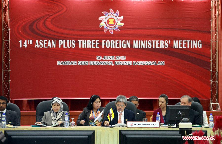 Brunei's Minister of Foreign Affairs and Trade Prince Mohamed Bolkiah (C) attends an ASEAN+3 ministerial meeting in Bandar Seri Begawan, Brunei, on June 30, 2013. Chinese Foreign Minister Wang Yi on Sunday asked for efforts to make cooperation between the Association of Southeast Asian Nations (ASEAN) and China, Japan, South Korea the main cooperation channel in East Asia. (Xinhua/Jin Yi)