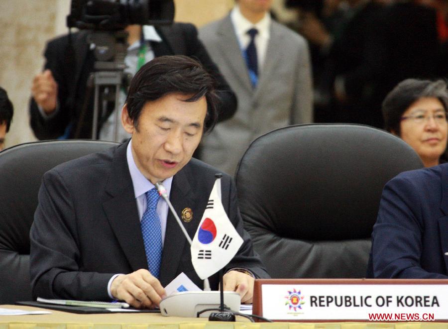 South Korean Foreign Minister Yun Byung-se attends an ASEAN+3 ministerial meeting in Bandar Seri Begawan, Brunei, on June 30, 2013. Chinese Foreign Minister Wang Yi on Sunday asked for efforts to make cooperation between the Association of Southeast Asian Nations (ASEAN) and China, Japan, South Korea the main cooperation channel in East Asia. (Xinhua/Jin Yi)