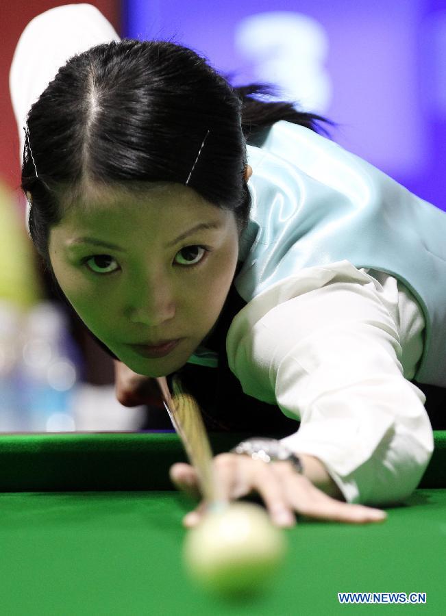 Ip Wan In Jaique of China's Hong Kong competes against Farhadi Mandana of Iran during the women's snooker singles match at the 4th Asian Indoor and Martial Arts Games (AIMAG) in Incheon, South Korea, July 1, 2013. Ip Wan In Jaique won 4-0. (Xinhua/Park Jin-hee)