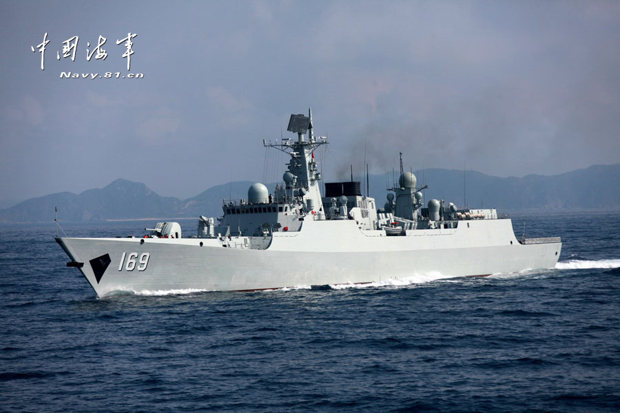 The Wuhan warship is a Type-052B guided missile destroyer. It is one of the main battle ships with the most advanced equipment performance, and the strongest comprehensive combat capability. (navy.81.cn/Qian Xiaohu)The Wuhan warship is from the South Sea Fleet. It is 155.5 meters in length, 17.2 meters in width, 35 meters in height, full load displacement of 5,600 tons, cruising speed of 18 knots, a maximum speed of 29 knots.