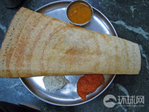 India: Masala pancakes (Source: huanqiu.com)