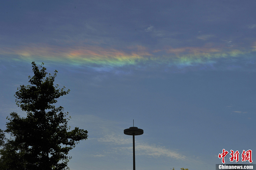 Photo taken on July 3 shows rainbow clouds in Taiyuan of North China's Shanxi Province. (CNS / Wei Liang)