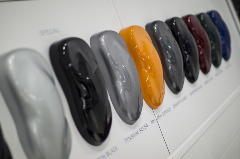 Customers can select the color they like for their car. [Photo: CRIENGLISH.com/McLaren]
