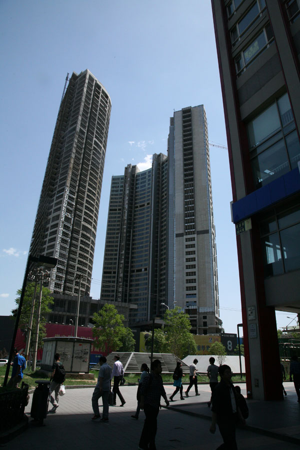 Buildings in the east district of CBD(CRIENGLISH.com/Wang Zhi)