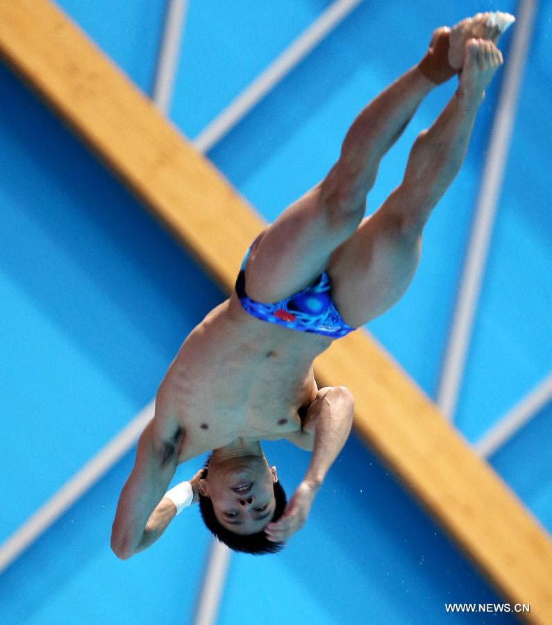 Lin Jin of China competes during the final of men's 1m Springboard diving at the 27th Summer Universiade in Kazan, Russia, July 8, 2013. Lin Jin won the gold medal with 429.05. (Xinhua/Li Ying)