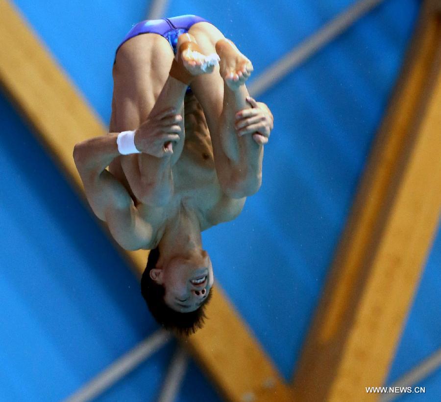 Lin Jin of China competes during the final of men's 1m Springboard diving at the 27th Summer Universiade in Kazan, Russia, July 8, 2013. Lin Jin won the gold medal with 429.05. (Xinhua/Li Ying)