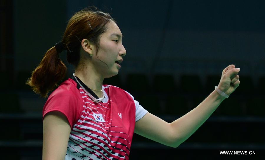 Sung Ji Hyun of South Korea celebrates victory after the women's singles final match of badminton event against Tai Tzu-ying of Chinese Taipei at the 27th Summer Universiade in Kazan, Russia, July 11, 2013. Sung Ji Hyun won the gold medal with 2-0. (Xinhua/Kong Hui) 