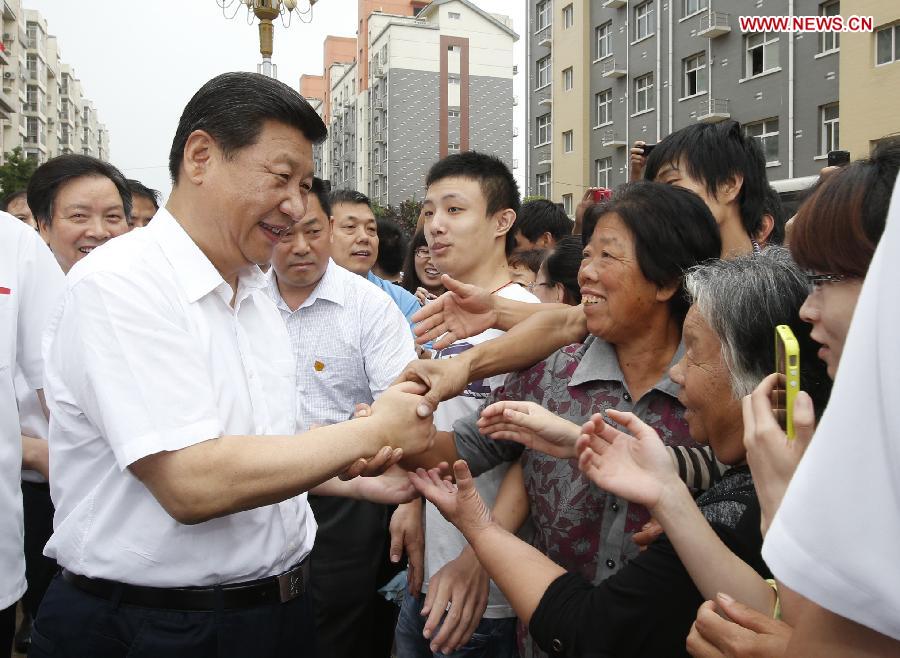 Chinese President Xi Jinping (L front), visits residents of Tayuanzhuang Village in Zhengding County, north China's Hebei Province. Xi made an inspection tour of Hebei Province from July 11 to July 12. (Xinhua/Ju Peng) 