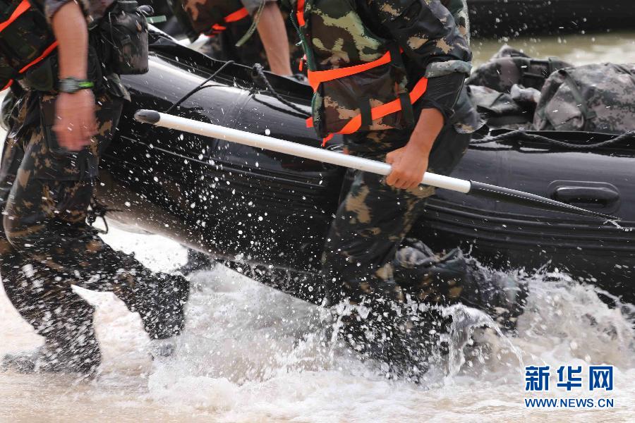 PLA special forces hold military skills contest (Photo: xinhuanet.com)