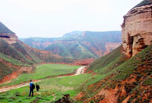 One of the valleys at Gansu Province's Tianfu Sand Palace. (CRIENGLISH.com/William Wang)