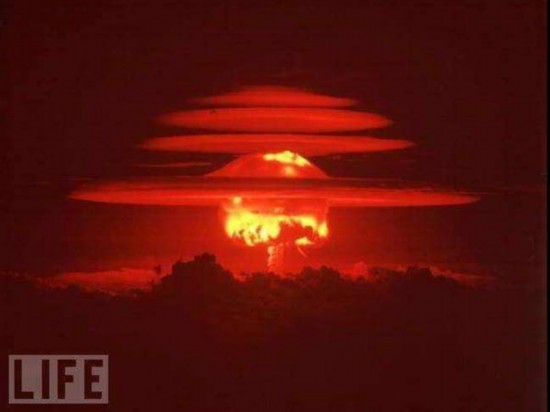 Astonishing nuclear explosions in history: Life Magazine 