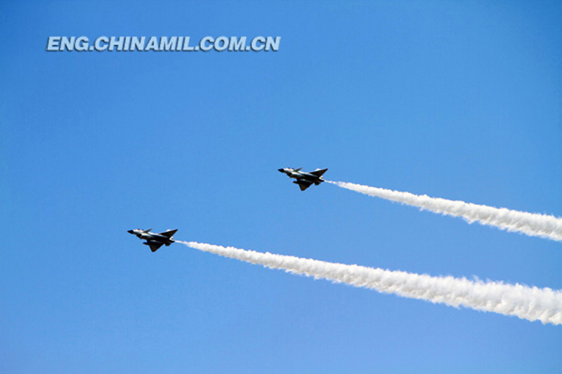 Several third-generation fighters of an aviation regiment under the East China Sea Fleet of the Navy of the Chinese People’s Liberation Army (PLAN) conducted actual-combat training on such subjects as ultra-low-altitude penetration, live-ammunition firing and so on in early July. (Chinamil.com.cn/Wang Zhaowu and Zhao Haitao)