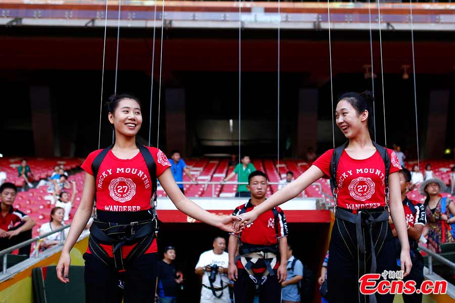 Attraction, a love story set in the future, incorporates stage elements from plays, dances, magic shows and acrobatics. The show will be staged at the Bird's Nest from September 12 to October 7, 2013. (CNS / Fu Tian)