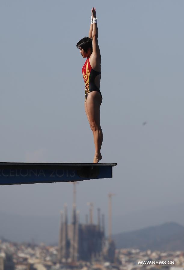 Chen Ruolin of China competes in the Women's 10m Platform Final of the Diving competition in the 15th FINA World Championships at the Piscina Municipal de Montjuic in Barcelona, Spain on July 25, 2013. Chen took the silver with a total score of 388.70 points. (Xinhua/Wang Lili)