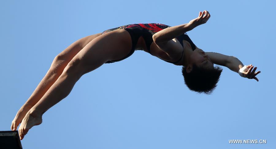 Si Yajie of China competes in the Women's 10m Platform Final of the Diving competition in the 15th FINA World Championships at the Piscina Municipal de Montjuic in Barcelona, Spain on July 25, 2013. Si claimed the title with a total score of 392.15 points.(Xinhua/Wang Lili)