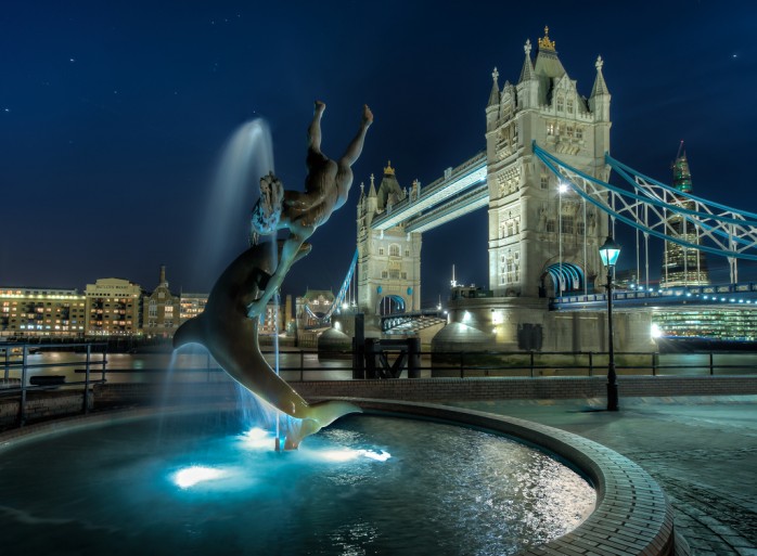 Tower Bridge: London, England (Huanqiu.com)