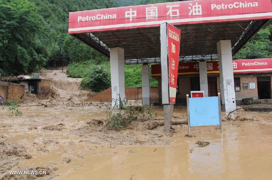 Torrential rain batters NW China's Gansu
