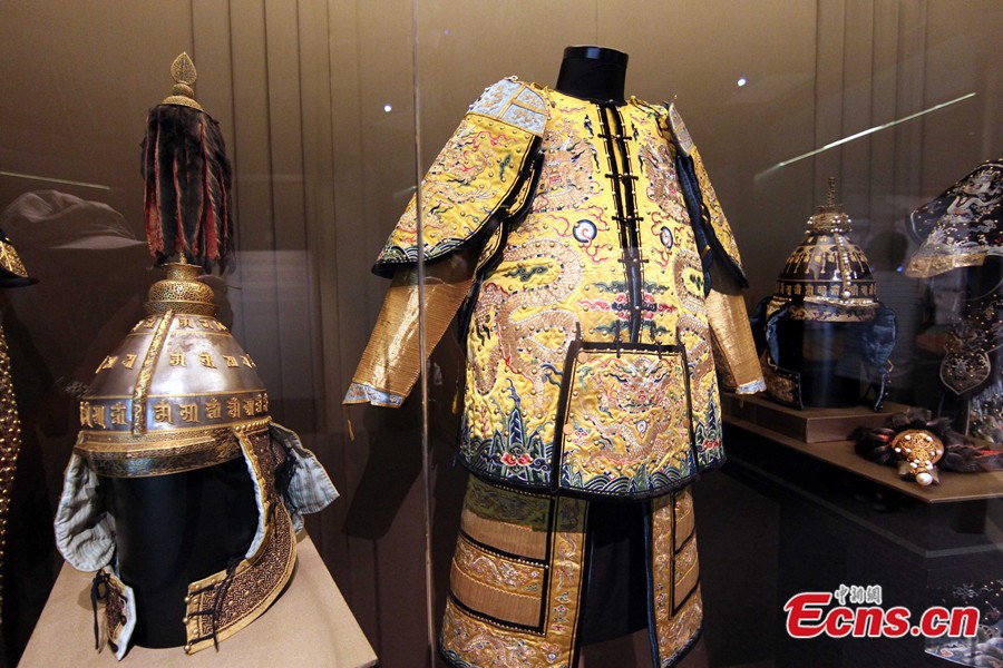 A photo of Emperor Kangxi's armor and helmet of. (CNS/ Hong Shaokui)